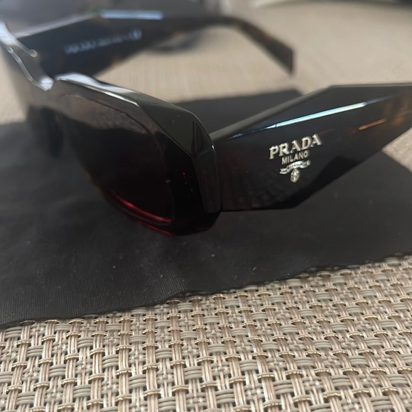 Prada Accessories - Prada Milano SPR17W Sunglasses- used